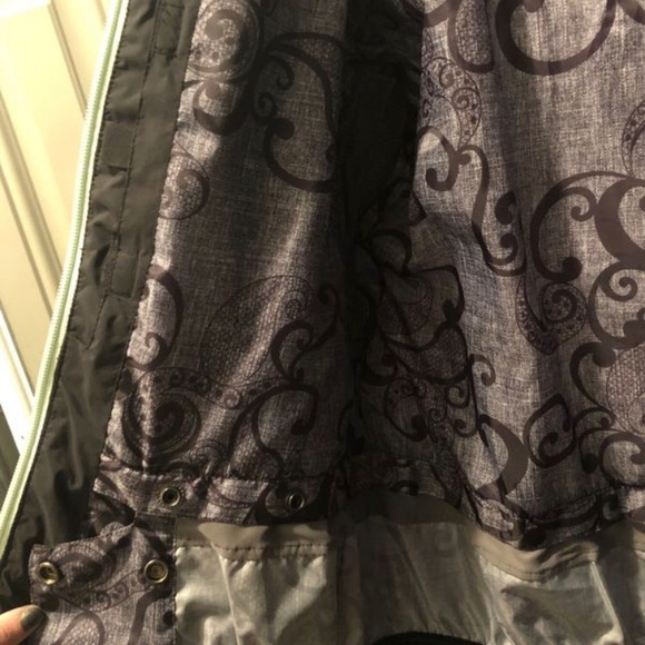 Snowboarding jacket - Picture 3 of 5